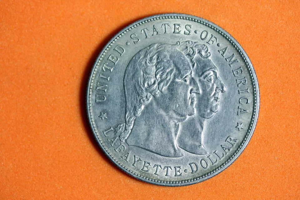 ESTATE FIND 1900 - Lafayette Commemorative Dollar! #N01706 - Image 1 of 2