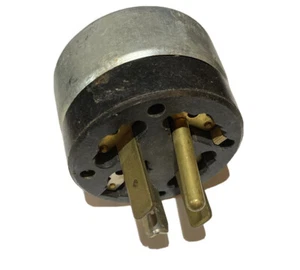 Hubbell 9431 Grounding Cord Grip Cap 4w 30a 125/250v - Picture 1 of 5