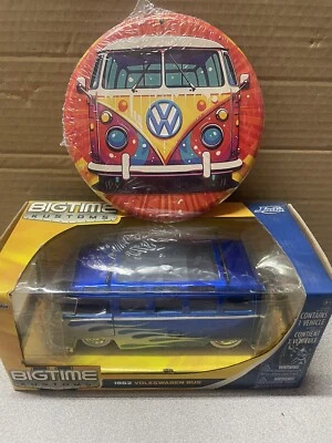 1/24 JADA BIGTIME KUSTOMS 1962 VOLKSWAGEN VAN NIB W/FREE 7” METAL SIGN RARE HTF - Image 1 of 4