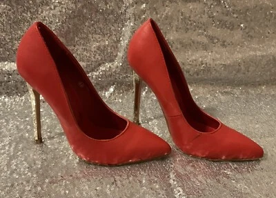 Red Kiss Heels Size 6.5 - Image 1 of 4