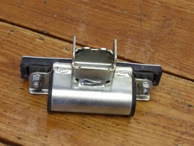 09-17 Yamaha FZ6R SOPORTE DEPÓSITO GASOLINA TRASERO 20S-2413Y-00-00 Foto 1 de 2