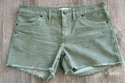 Pantalones Cortos de Pana Carve Designs Para Mujer Verde Musgo Oahu 4” Dobladillo Crudo Talla 8 Foto 1 de 4