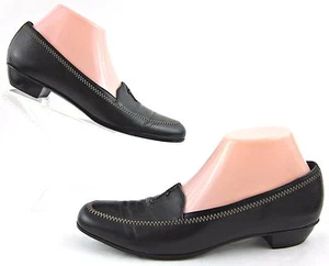 Munro American Lauren Low Heel Slip On Loafers Black Leather 8.5 SS SUPER SLIM - Picture 1 of 11