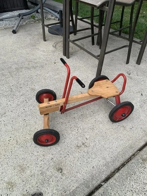 Antiguo RADIO FLYER CARRO DE FILA COCHE A PEDALES Rojo Push / Pull and Go Foto 1 de 3