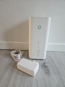 Routeur Gigacube Huawei B818-263 4G+ CAT 19 débloqué - Photo 1/6