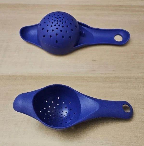 Tupperware Sieb klein blau Teesieb Seiher Küchenhelfer Haushaltshelfer - Bild 1 von 1