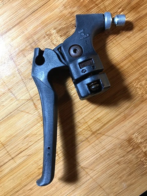 Empuñadura de gatillo de freno de mano derecha para una MTB Foto 1 de 4