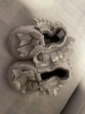 Sapatos infantis femininos Carters, sola macia, tamanho 4 com franja, prata - Imagem 1 de 3