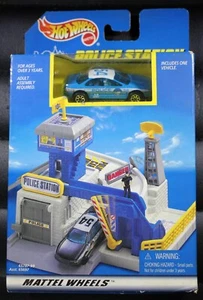 Mattel Hot Wheels 1999 Police Station Playset - Picture 1 of 7