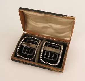 Pair of Georgian silver shoe buckles in original case. London 1821 Wedding film - Picture 1 of 15