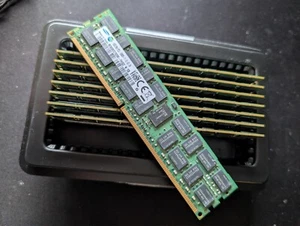 Qty 8x 16GB (128GB) Samsung M393B2G70DB0-YK0Q2 PC3L-12800R RDIMM Server RAM DDR3 - Picture 1 of 2