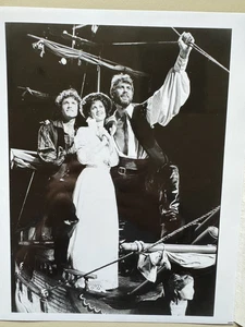 The Pirates of Penzance Ahmanson Theatre Stage Original Studio Celebrity Photo - Picture 1 of 2
