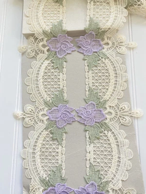 Bordado floral blanco y lavanda ojales/costura/tapizado/artesanía/5,5" de ancho Foto 1 de 4