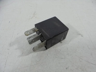 Relé eléctrico Ducati 998 996 916 748 OEM TYCO V23073 A302 B1005 12V Foto 1 de 4