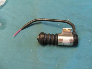 12V Shut Off Solenoid Valve for Deutz 912 913 914 Engine 35DZS1E2 APE 3309 F139 - Picture 1 of 8