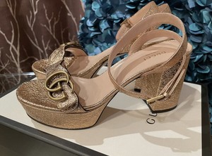 gold gucci platform heels