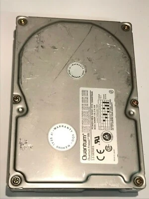 QUANTUM 3200S TM32S012 REV03-D 3.2GB 50 PIN SCSI HARD DRIVE     aa5ic3 - Image 1 of 2
