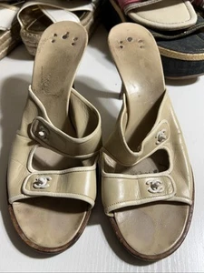 CHANEL High Heels 39.5 CC Turn key Logo Mule Sandals Beige Tan With Ivory Trim - Picture 1 of 22
