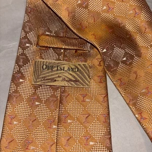 Tommy Bahama Off Island 100% Silk Necktie Tie Pale Peach & Cream Martini Glasses - Picture 1 of 4