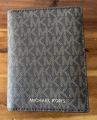Cartera porta pasaporte de viaje Michael Kors Jet Set - marrón Foto 1 de 4
