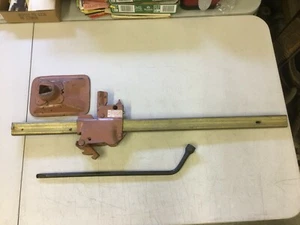 Vintage GM Bumper Jack Date Code 1A U70 On Base - Bild 1 von 9