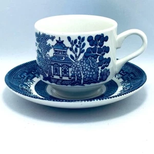 Vintage Churchill England Blue Willow Tasse & Untertasse blau weiß Tee Kaffee Fine China - Bild 1 von 12