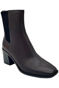 Donald Pliner Women's Kath Tumbled Nappa Heeled Ankle Boot Dark Brown - Picture 1 of 3