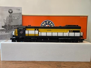 Lionel 6-28241 O Gauge - C&NW U30C Diesel LOCOMOTIVE "935" - NIB - Picture 1 of 5