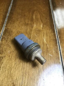 Genuine OEM USED Audi VW Engine Coolant Temperature Sensor 2690428.9 06A919501A - Picture 1 of 7