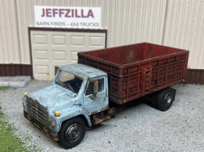 International S1954 Rusty Weathered 1/64 Custom Diecast Barn Find Grain Truck - Image 1 of 4