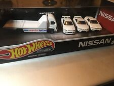 Hot Wheels Premium Diorama Box Set White Nissan Skyline GT-R R34/R33/R32. Sealed
