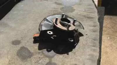 2011-2013 Ford Fiesta Left Driver Front Spindle Knuckle L Used - Image 1 of 2
