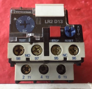 TELEMECANIQUE LR2-D13-22 Thermal Overload Relay - Picture 1 of 4