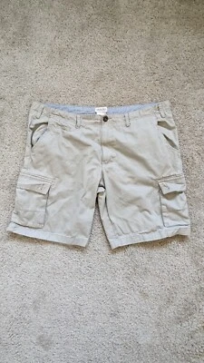 Merona Women’s Regular Straight Tan Cargo Shorts Size 40 - Image 1 of 4