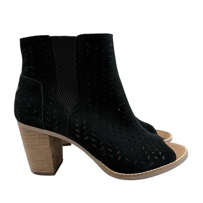 Botines Toms Mallorca perforados de gamuza negra punta abierta tacón bloque talla 8. Foto 1 de 4