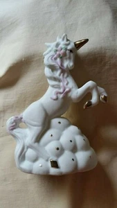 Figura de unicornio de porcelana blanca Nanco con cintas rosas y adornos dorados - Imagen 1 de 9