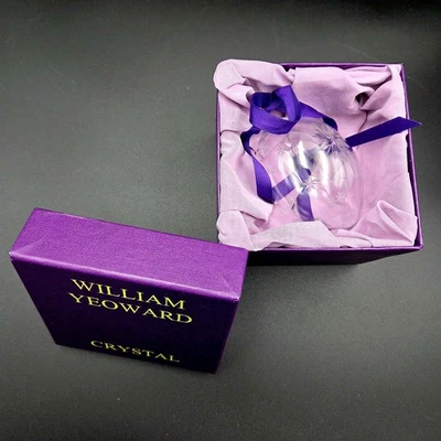 William Yeoward 2000 cristal grabado Helena Starburst huevo en forma de adorno en caja Foto 1 de 4
