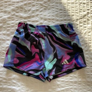 Boys Adidas Regular Fit Bright Pattern Aeroready Lined Swimsuit Size 6 - Picture 1 of 8