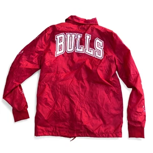 Ultra Game Chicago Bulls Bomberjacke Herren MEDIUM Warm Up Rot NBA Knopf Druckknopf - Bild 1 von 13