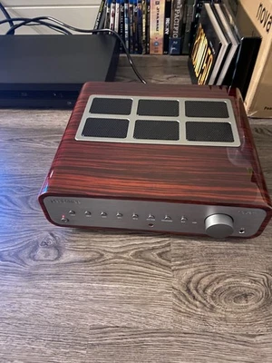 Amplificador Integrado Peachtree Audio Nova 500 Brillo Ébano Acabado Moca Foto 1 de 4