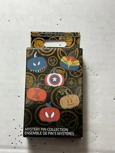 Prendedor misterioso calabaza Marvel Studios Halloween 2022 parques Disney caja sin abrir - Imagen 1 de 5
