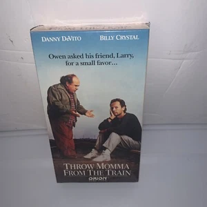 Wirf Mama aus dem Zug VHS Videokassette neu versiegelt Film Billy Crystal 1988 - Bild 1 von 11