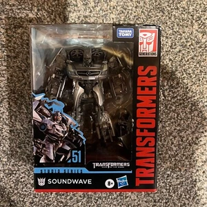 Takara Tomy/Hasbro Transformers Studio Series Deluxe Class #51 Soundwave Neu - Bild 1 von 4