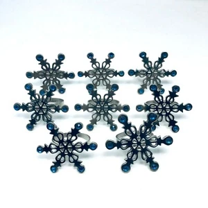 Silberfarbene Schneeflocke Serviettenringe mit blauen Strasssteinen 8er Set - Bild 1 von 4