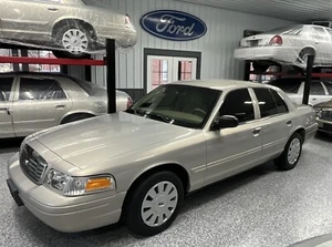 2007 Ford Crown Victoria POLICE INTERCEPTOR P71 SAP - Picture 1 of 30