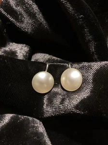 Vintage 50's Earrings Faux Button Pearl Clip On Screw Back Earrings - Picture 1 of 3