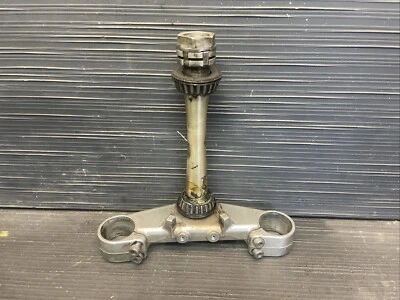 Yamaha YZF R6S 2008 parte inferior triple árbol horquilla tubo puente recto #7124 Foto 1 de 4