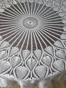 Tablecloth Round Large Handmade Crochet, Vintage New- Diameter 70 inches - Picture 1 of 4