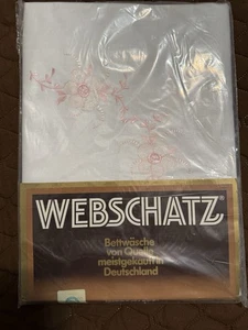 Webschatz Deutsches Bett weiß/rosa Bettbezug 78”x56” Mitte Raute offen NEU lesen - Bild 1 von 14