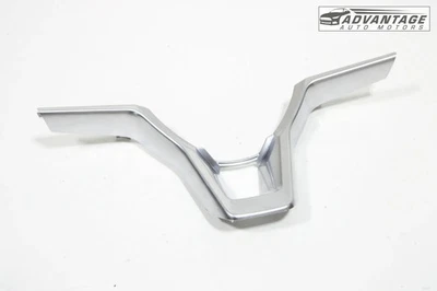 Anillo de dirección Nissan Versa 2020-2024 bisel inferior moldura moldura cubierta OEM Foto 1 de 4